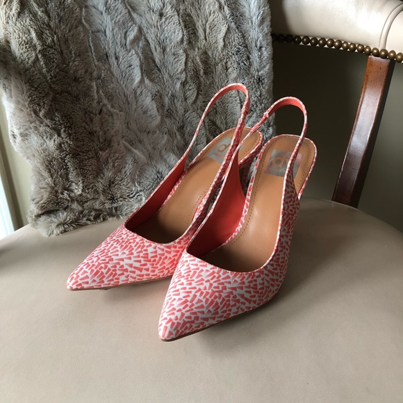 DV by Dolce Vita Shoes - DV Dolce Vita printed pointed sling back heels